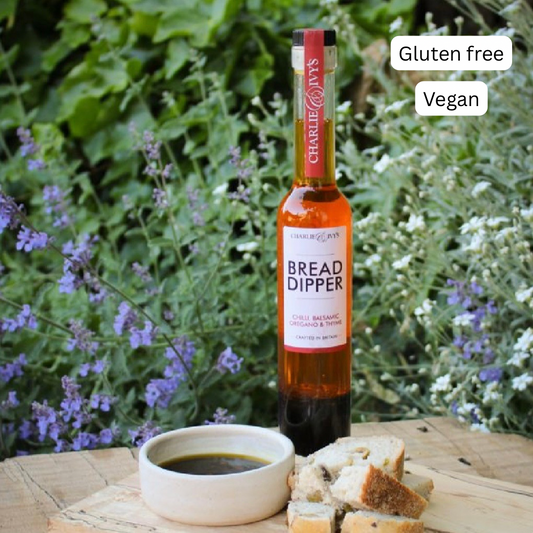 Chilli, Balsamic, Oregano & Thyme Balsamic Bread Dipper