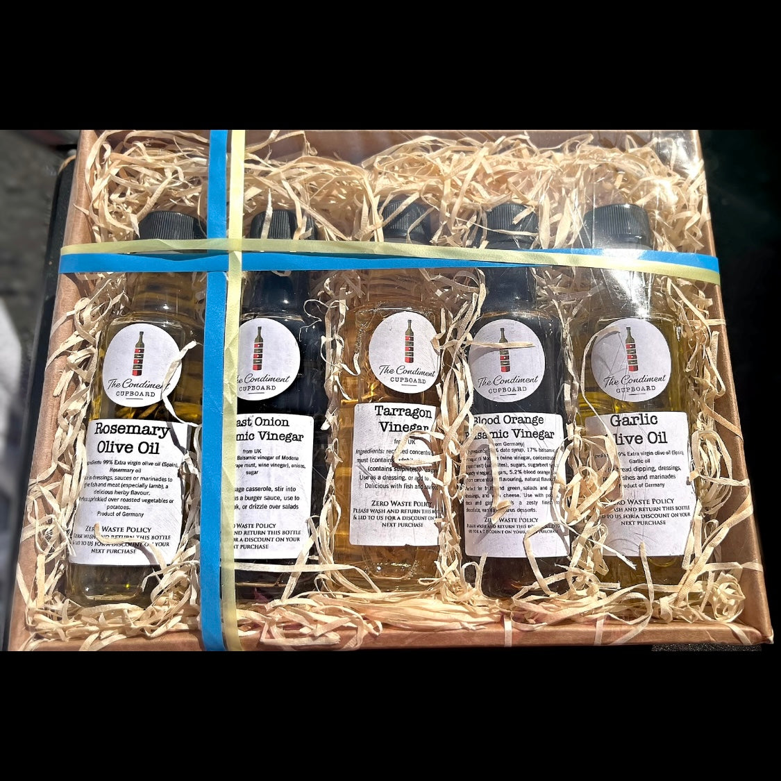 5 Bottle Oil & Vinegar Hampers thecondimentcupboard.co.uk